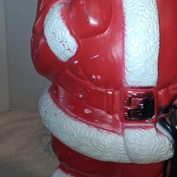 Empire Plastic Corp Vintage 13" Santa Claus Blow Mold Lighted 1968 w/ Cord - Picture 2 of 7